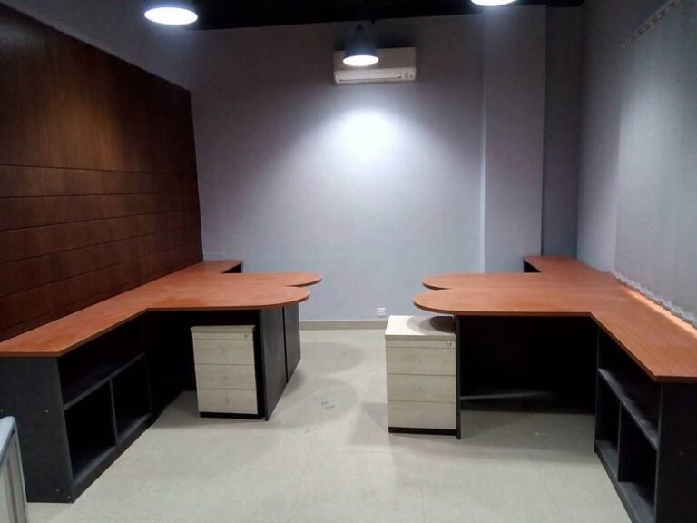 Executive Desk Area