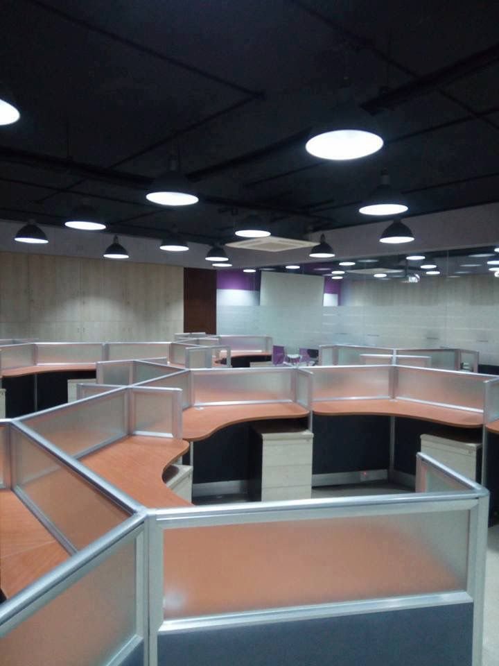 Large Office Workstation Area