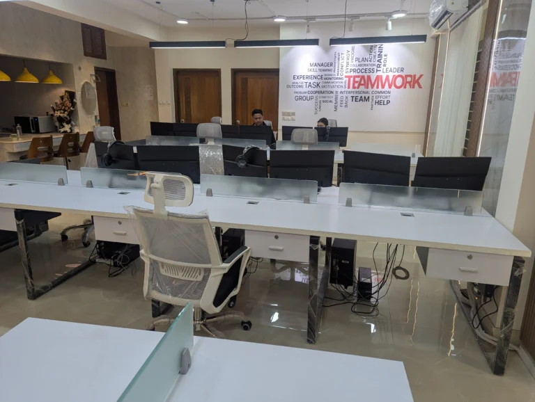 Future Link IT Workstation Area 07