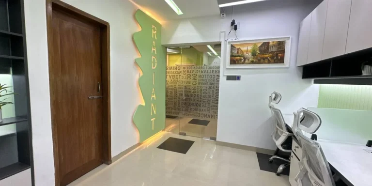 Readiant Sourcing Workstation Corner