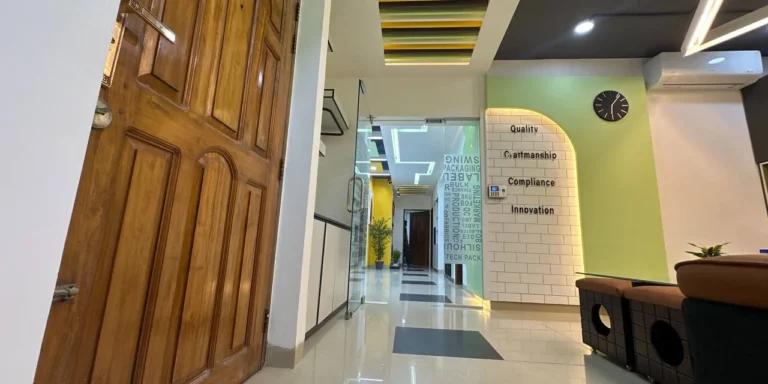 Readiant Sourcing Workstation Corridor