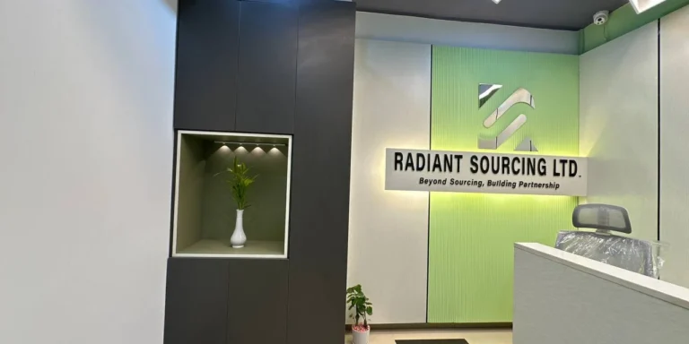 Readiant Sourcing Reception Desk