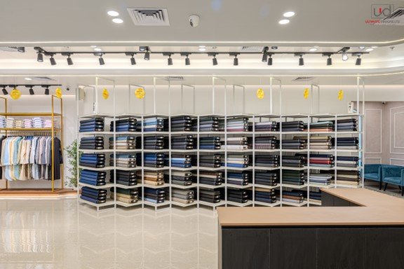 fashion-retail-display-area