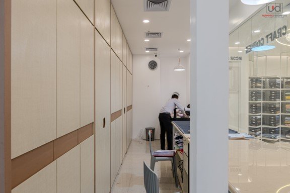 showroom-wall-panel-design